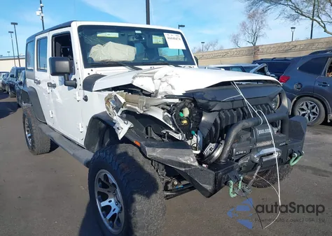 2013 Jeep Wrangler Unlimited Sahara z USA, uszkodzony, nr VIN 1C4HJWEG0DL546620